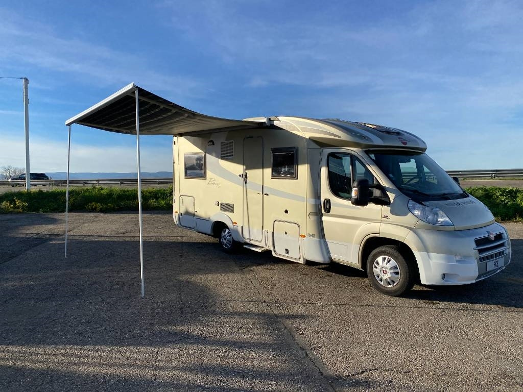 Fiat BURSTNER Privilège T615-DUCATO 130 M/Jet endommagé - Polointegrovaný obytný vůz: obrázek 4 Fiat BURSTNER Privilège T615-DUCATO 130 M/Jet endommagé - Polointegrovaný obytný vůz: obrázek 4