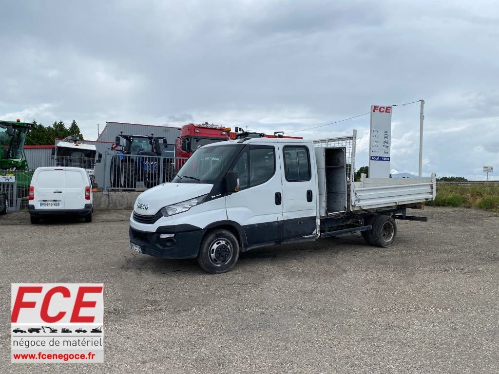 Iveco DAILY 35-140 C14 2.3D/140 / JPM VULCAIN endommagé - Dodávka sklápěč, Dodávka s dvojitou kabinou: obrázek 1 Iveco DAILY 35-140 C14 2.3D/140 / JPM VULCAIN endommagé - Dodávka sklápěč, Dodávka s dvojitou kabinou: obrázek 1