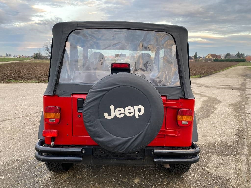 Jeep WRANGLER 2.5i 118 Véhicule d'Origine Française - SUV: obrázek 5 Jeep WRANGLER 2.5i 118 Véhicule d'Origine Française - SUV: obrázek 5