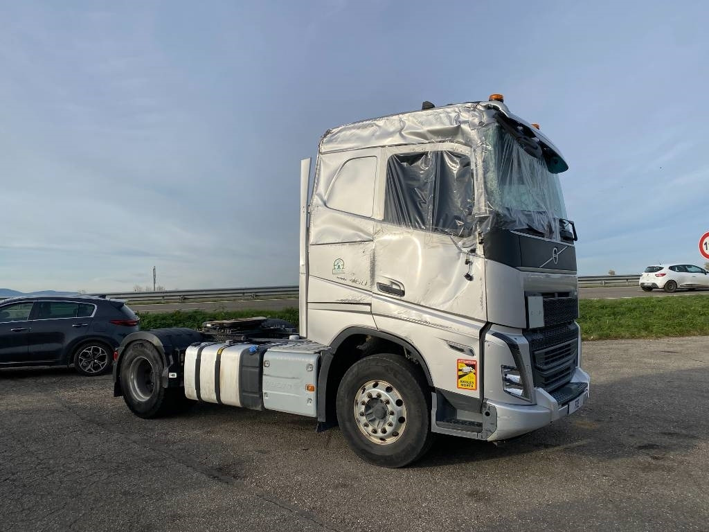 Volvo FH 460 / I-Save 1er Main endommagé - Tahač: obrázek 3 Volvo FH 460 / I-Save 1er Main endommagé - Tahač: obrázek 3