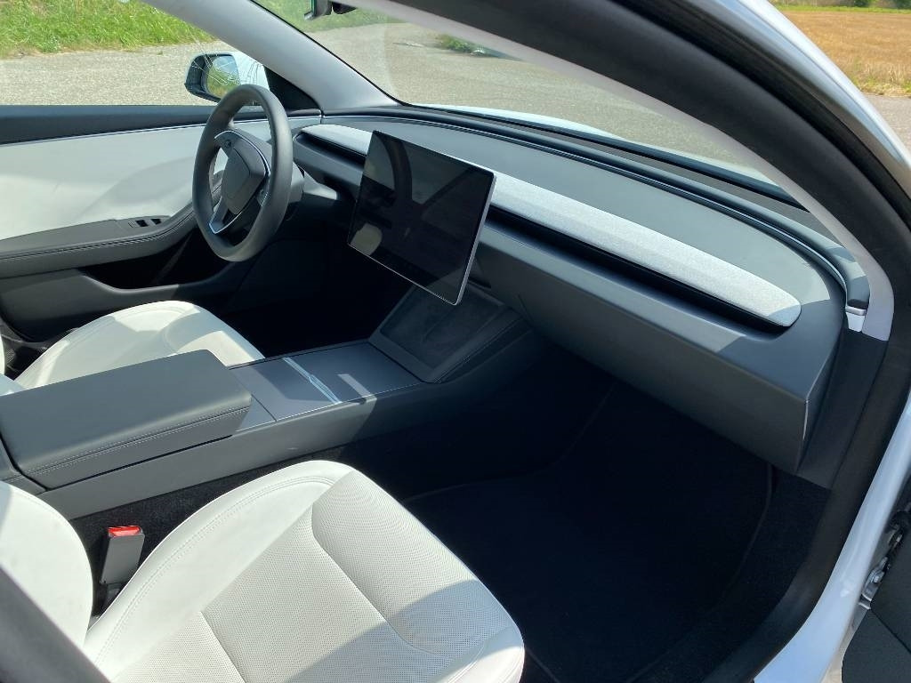 Osobní auto Tesla MODEL 3 5YJ3 Carte Grise Française endommagée: obrázek 15
