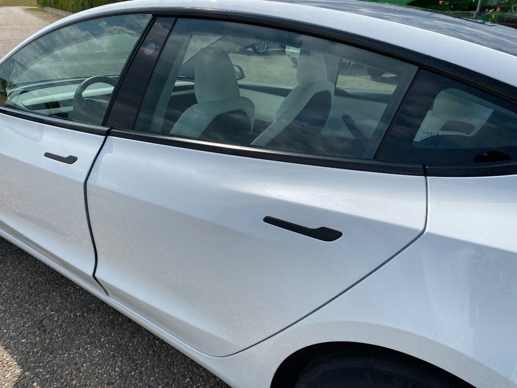 Osobní auto Tesla MODEL 3 5YJ3 Carte Grise Française endommagée: obrázek 28