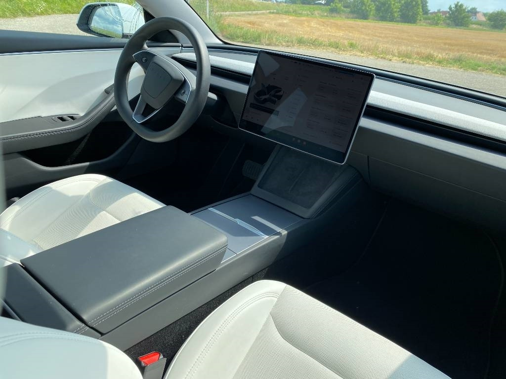 Osobní auto Tesla MODEL 3 5YJ3 Carte Grise Française endommagée: obrázek 44