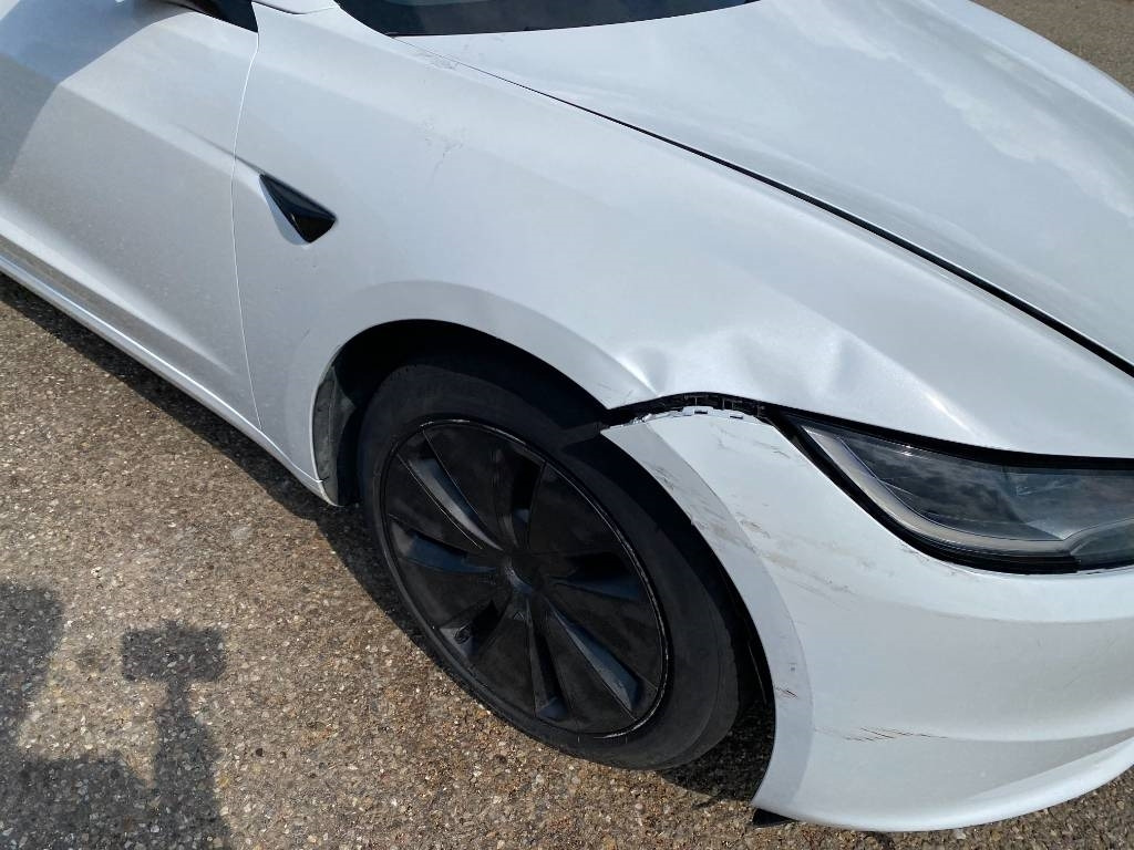 Osobní auto Tesla MODEL 3 5YJ3 Carte Grise Française endommagée: obrázek 50