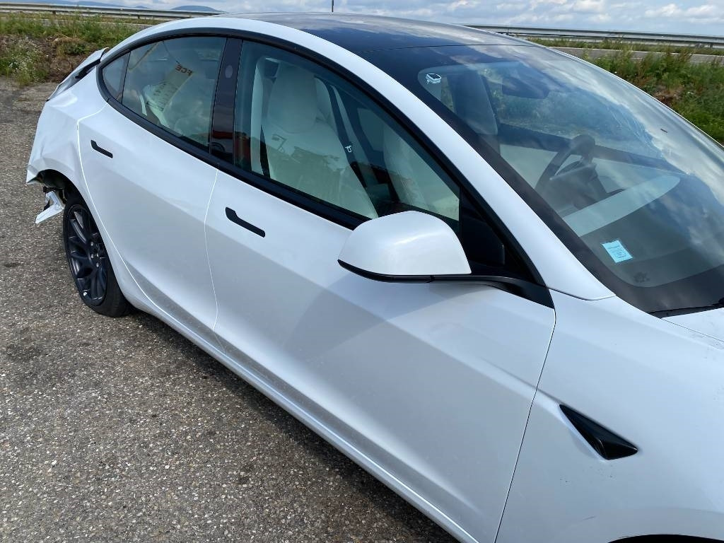 Osobní auto Tesla MODEL 3 5YJ3 Carte Grise Française endommagée: obrázek 47