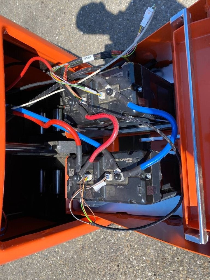 Elektrický tahač Toyota BT/MOVIT TSE 150-708 1er MAIN endommagé: obrázek 15