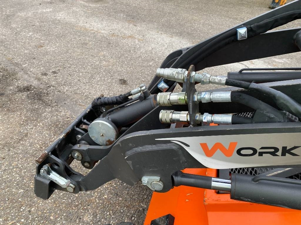 Kloubový nakladač WorkyQuad WORKYQUAD SSQ15D Origine Française endommagée: obrázek 43