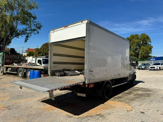 Iveco 70C180 CAISSE HAYON - Dodávka skřín: obrázek 5 Iveco 70C180 CAISSE HAYON - Dodávka skřín: obrázek 5