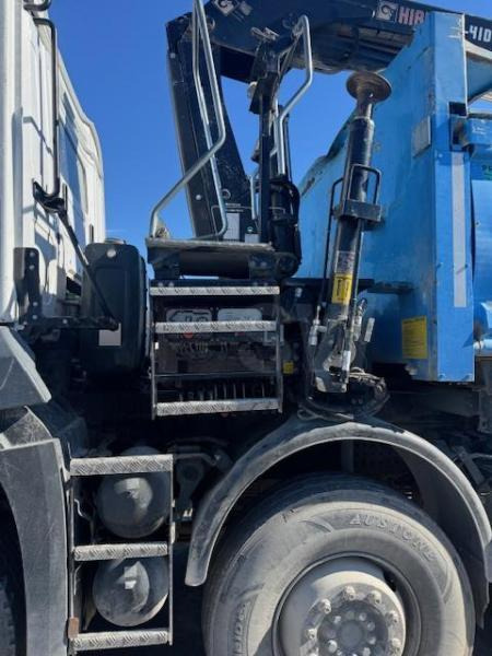 Mercedes Arocs 3243 - Sklápěč: obrázek 4 Mercedes Arocs 3243 - Sklápěč: obrázek 4