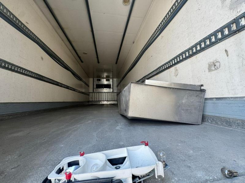 Renault D19 - Chladírenský nákladní automobil: obrázek 4 Renault D19 - Chladírenský nákladní automobil: obrázek 4