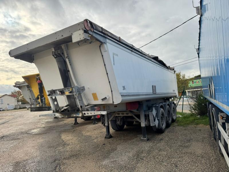 Schmitz Cargobull SGF S3 - Sklápěcí návěs: obrázek 3 Schmitz Cargobull SGF S3 - Sklápěcí návěs: obrázek 3