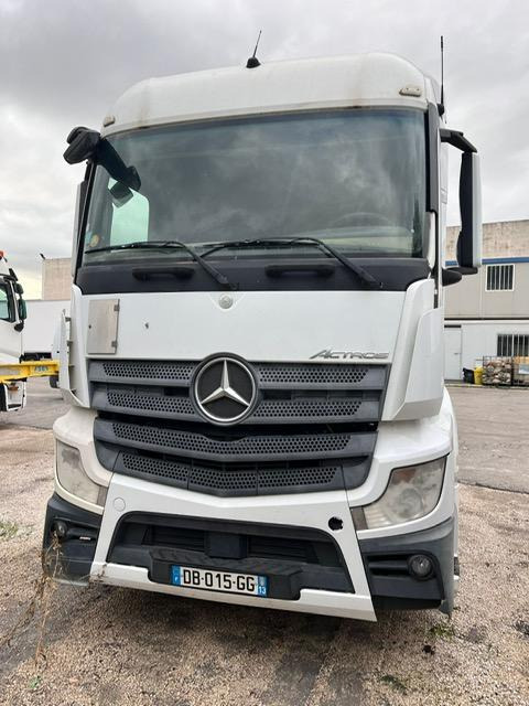 Mercedes ACTROS 1845 - Tahač: obrázek 3 Mercedes ACTROS 1845 - Tahač: obrázek 3