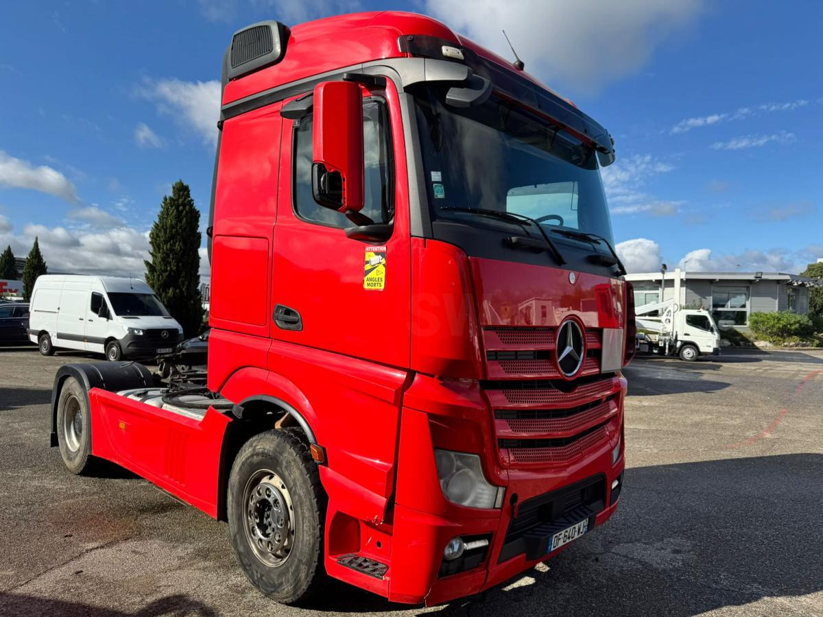 Mercedes Actros 1846 - Tahač: obrázek 3 Mercedes Actros 1846 - Tahač: obrázek 3
