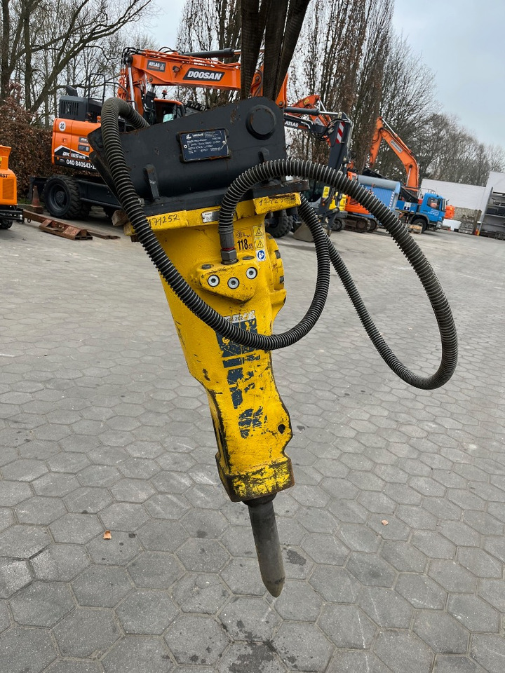 Atlas Copco SB202 - Hydraulické kladivo: obrázek 2 Atlas Copco SB202 - Hydraulické kladivo: obrázek 2