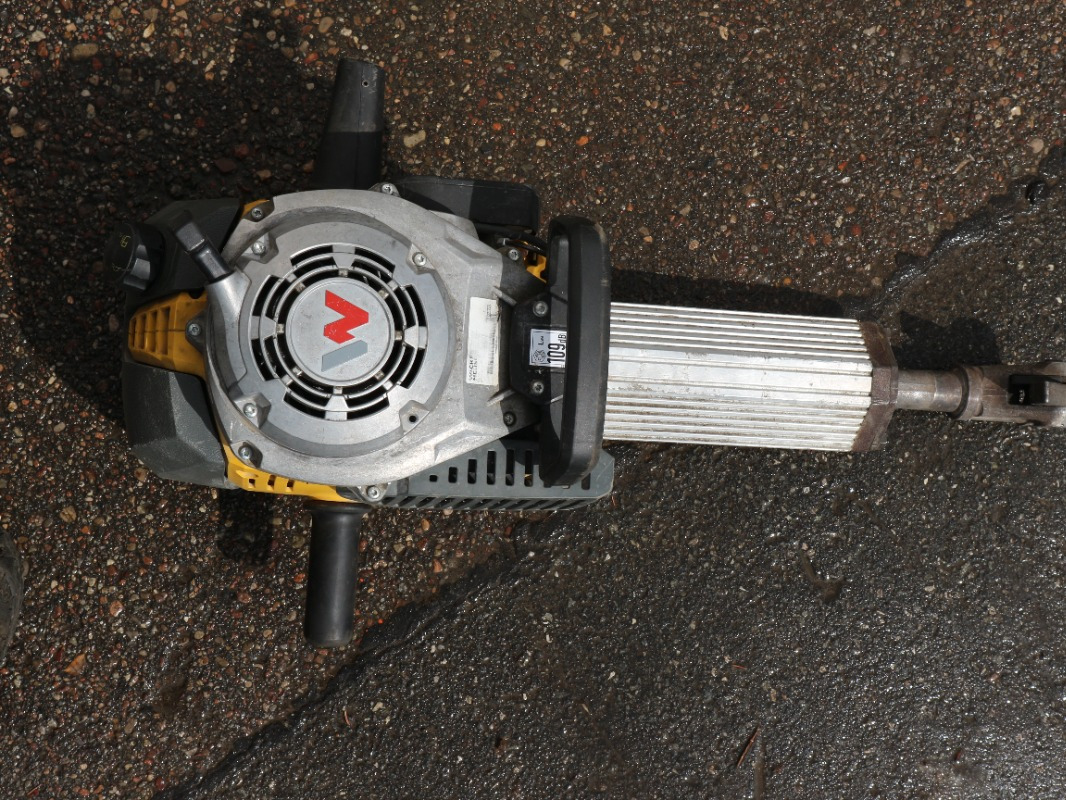 Neuson BH65 - Hydraulické kladivo: obrázek 3 Neuson BH65 - Hydraulické kladivo: obrázek 3