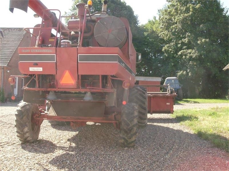 Case IH 1680 E 22 fod skærebord og ekstra bredde hjul - Sklízecí mlátička: obrázek 4 Case IH 1680 E 22 fod skærebord og ekstra bredde hjul - Sklízecí mlátička: obrázek 4