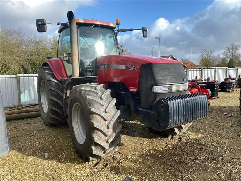 Case IH Magnum MX 230 - Traktor: obrázek 1 Case IH Magnum MX 230 - Traktor: obrázek 1