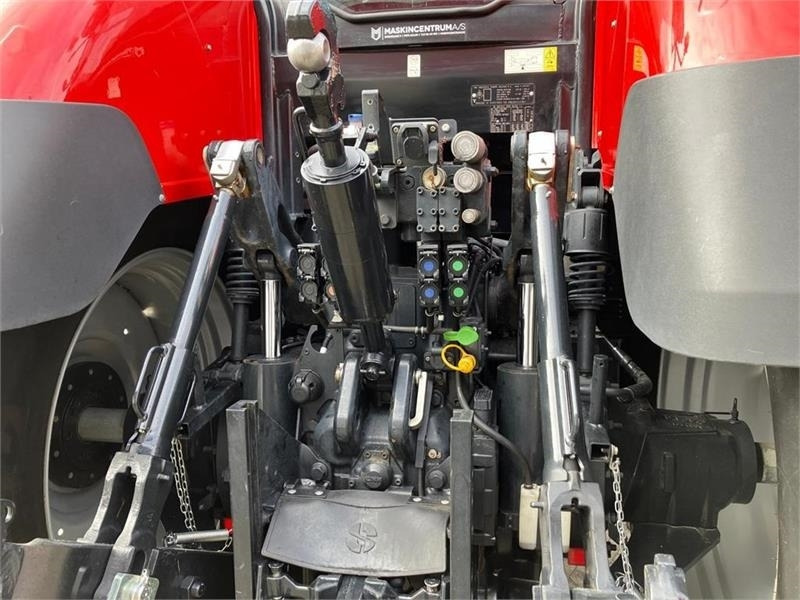 Case IH Optum 300 CVX - Traktor: obrázek 5 Case IH Optum 300 CVX - Traktor: obrázek 5