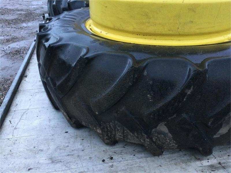 Continental 420/85 R38 - Pneumatiky: obrázek 2 Continental 420/85 R38 - Pneumatiky: obrázek 2