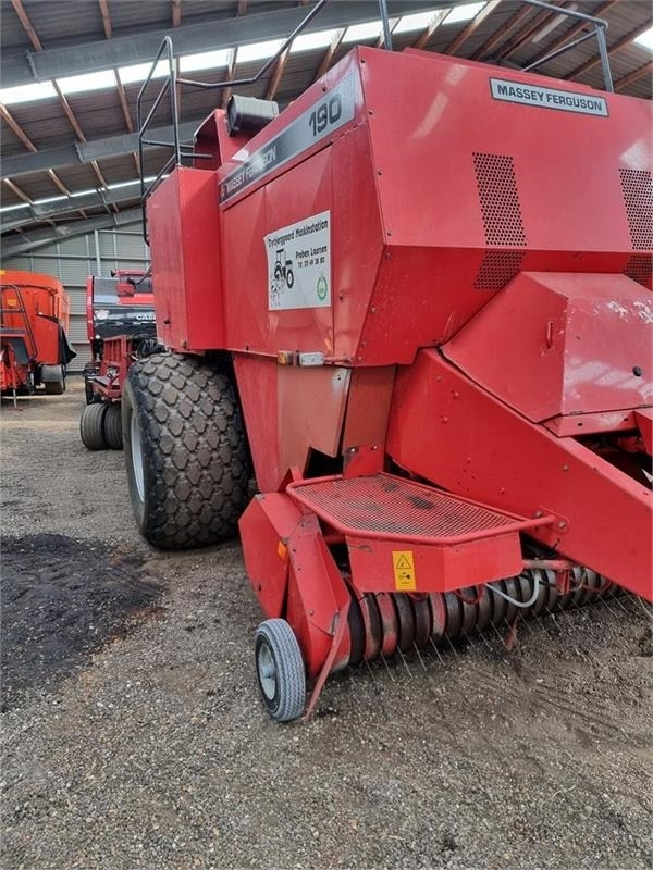 Massey Ferguson >190 bigpallepresser Parkland Ballevogn - Lis na hranaté balíky: obrázek 2 Massey Ferguson >190 bigpallepresser Parkland Ballevogn - Lis na hranaté balíky: obrázek 2