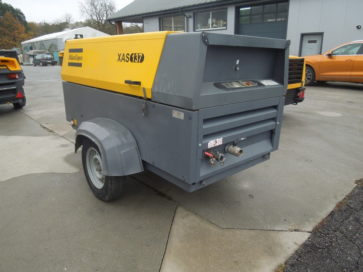 ATLAS COPCO XAS137 - Mobilní kompresor: obrázek 5 ATLAS COPCO XAS137 - Mobilní kompresor: obrázek 5