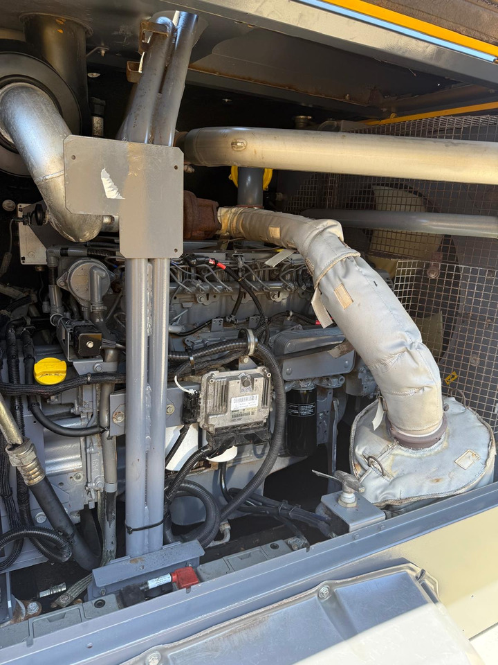 Mobilní kompresor atlas copco XAHS237: obrázek 6