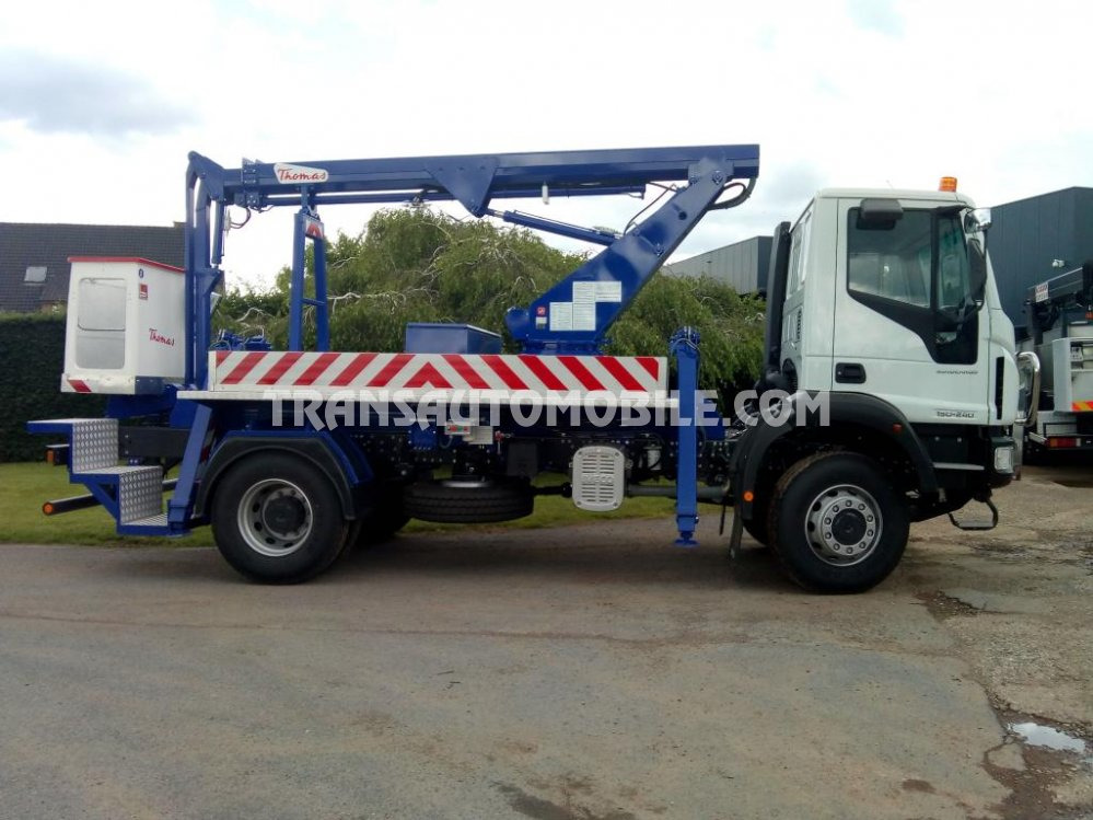 Iveco Eurocargo ML150E24W 5.9L Diesel NACELLE - 4x4 - Autoplošina: obrázek 5 Iveco Eurocargo ML150E24W 5.9L Diesel NACELLE - 4x4 - Autoplošina: obrázek 5