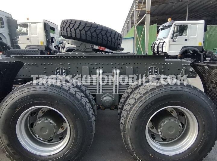 Sinotruk HOWO 6X6 ALL-WHEEL DRIVE - Tahač: obrázek 5 Sinotruk HOWO 6X6 ALL-WHEEL DRIVE - Tahač: obrázek 5