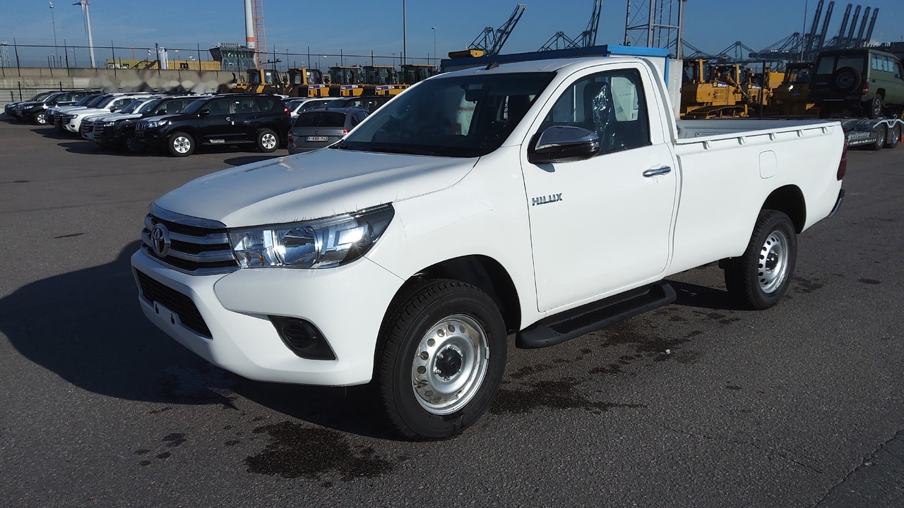 Toyota Hilux / Revo Pick-up single Cab pack security 2.4L Turbo Diesel Manual - Pick-up: obrázek 1 Toyota Hilux / Revo Pick-up single Cab pack security 2.4L Turbo Diesel Manual - Pick-up: obrázek 1