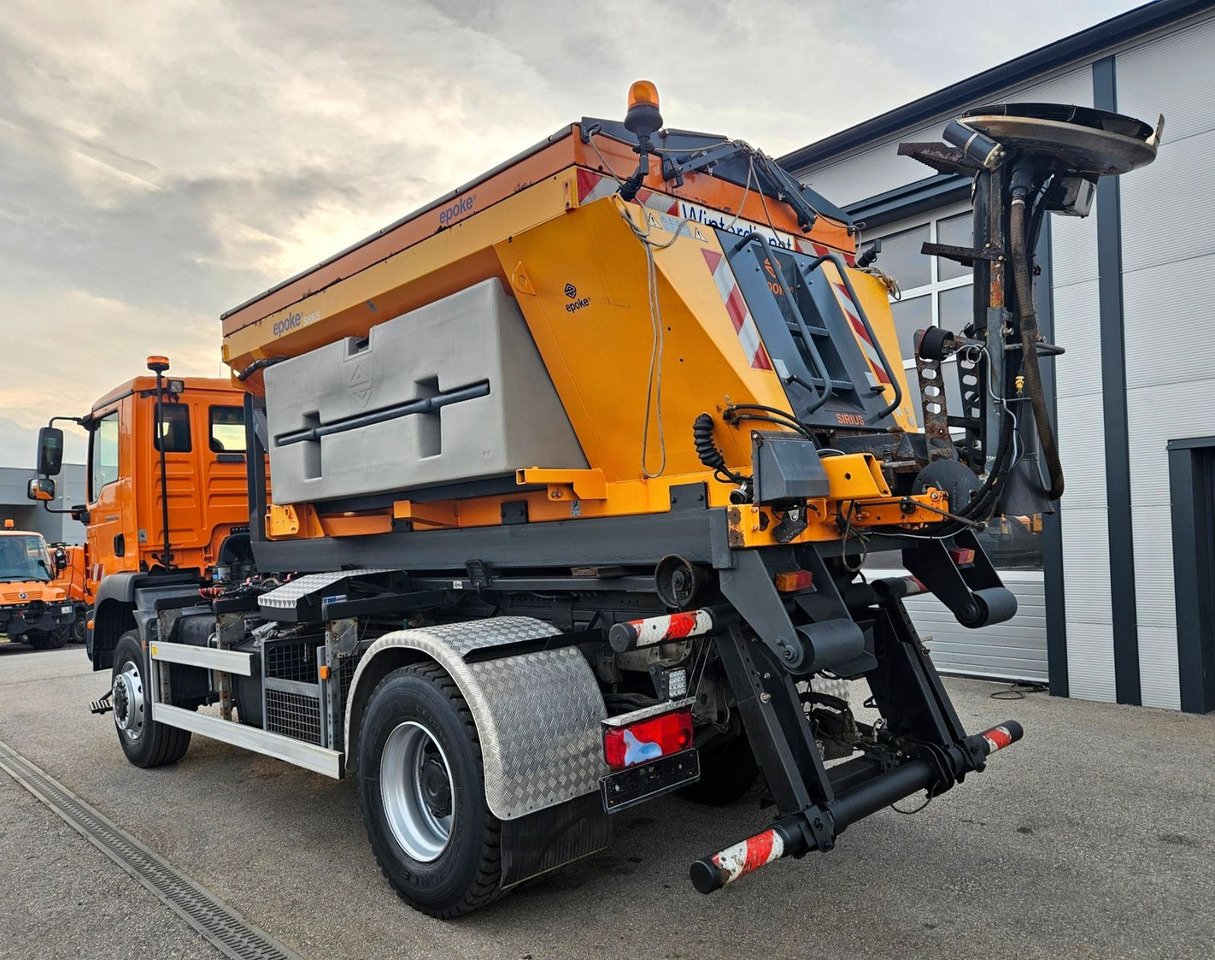 MAN TGM 18.250 4x4 BB EEV Winterdienst - Hákový nosič kontejnerů, Auto s hydraulickou rukou: obrázek 3 MAN TGM 18.250 4x4 BB EEV Winterdienst - Hákový nosič kontejnerů, Auto s hydraulickou rukou: obrázek 3