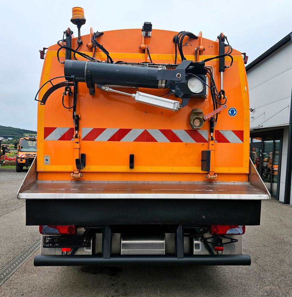 MAN TGM 18.250 Euro6 BROCK SL200 L+R Aufbaumotor - Zametací vůz: obrázek 4 MAN TGM 18.250 Euro6 BROCK SL200 L+R Aufbaumotor - Zametací vůz: obrázek 4