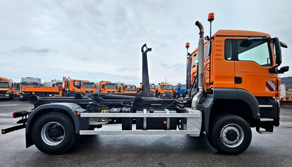 MAN TGS 18.360 4x4 BL Euro5 Winterdienst Meiller - Hákový nosič kontejnerů: obrázek 5 MAN TGS 18.360 4x4 BL Euro5 Winterdienst Meiller - Hákový nosič kontejnerů: obrázek 5