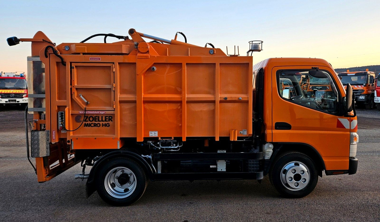 Mitsubishi Fuso Canter 6S15 Zoeller Micro Müllpresse - Vůz na odvoz odpadků: obrázek 5 Mitsubishi Fuso Canter 6S15 Zoeller Micro Müllpresse - Vůz na odvoz odpadků: obrázek 5