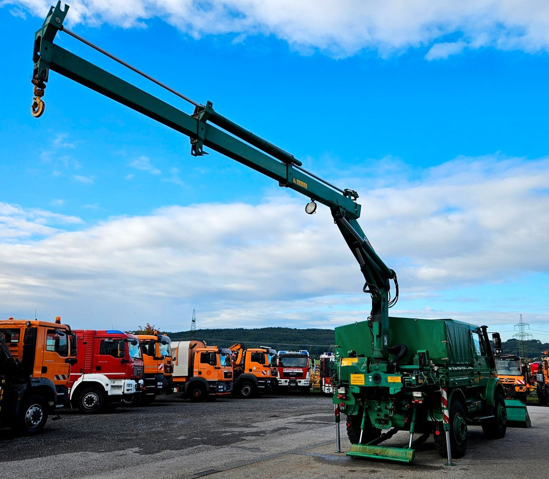 Unimog U2150 Doka HIAB 105 Kran Winde Frontlader - Nákladní auto, Auto s hydraulickou rukou: obrázek 4 Unimog U2150 Doka HIAB 105 Kran Winde Frontlader - Nákladní auto, Auto s hydraulickou rukou: obrázek 4