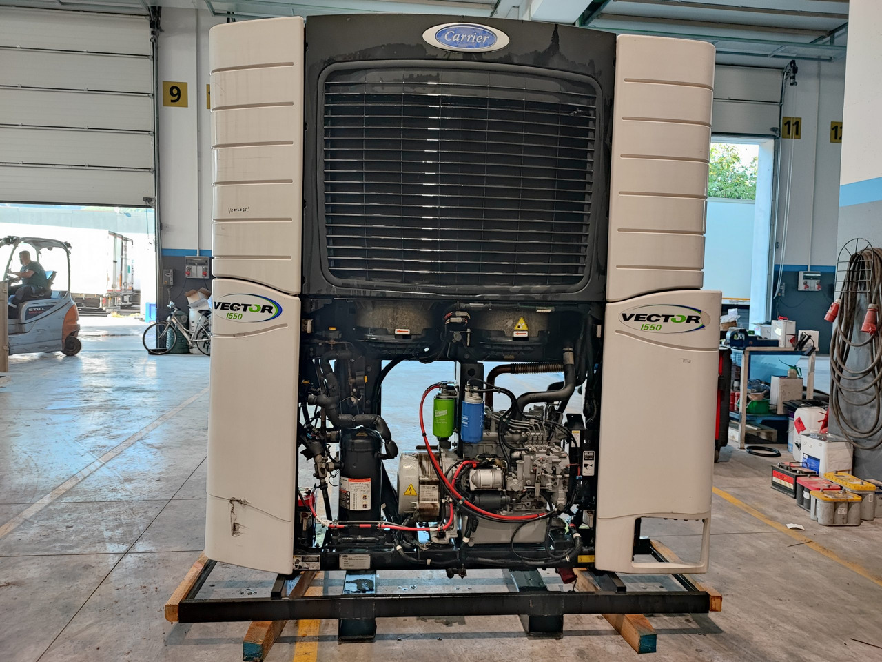 Motore Frigo Carrier Vector 1550 - Chladicí zařízení: obrázek 1 Motore Frigo Carrier Vector 1550 - Chladicí zařízení: obrázek 1