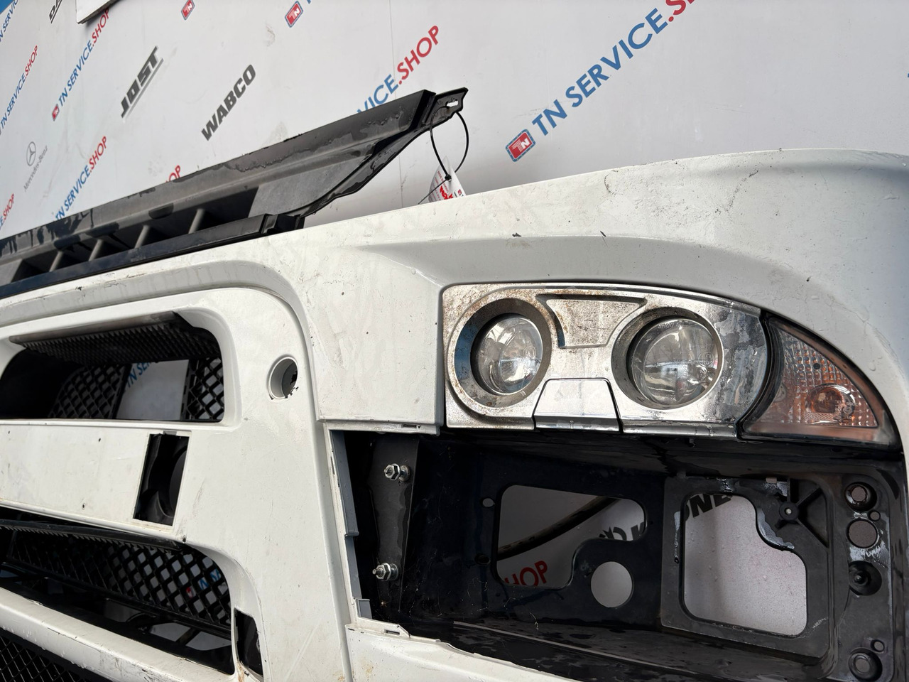 Paraurti Anteriore Iveco 5801258838 - Nárazník pro Nákladní auto: obrázek 3 Paraurti Anteriore Iveco 5801258838 - Nárazník pro Nákladní auto: obrázek 3