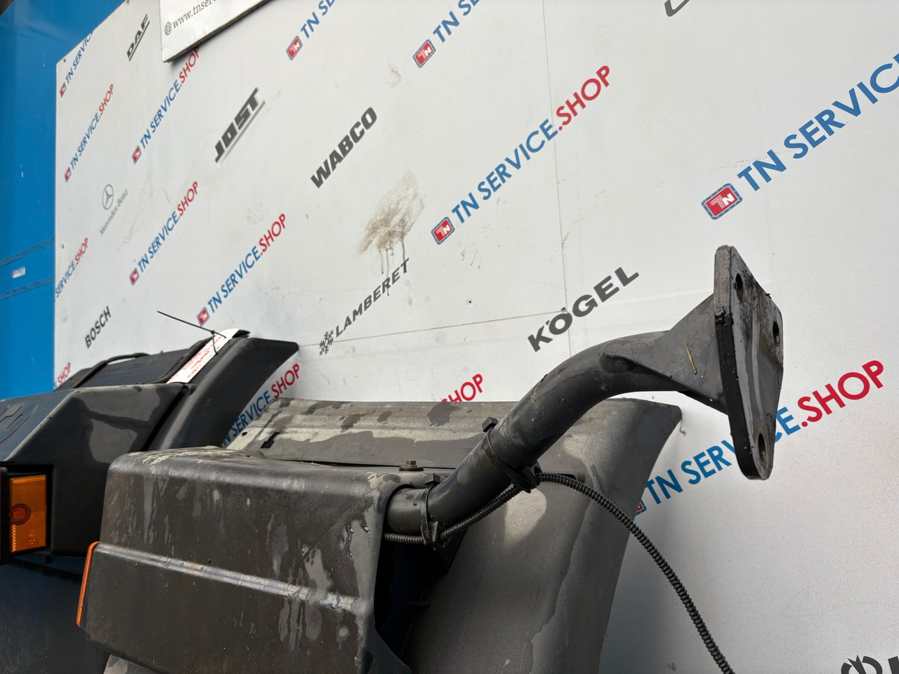 Paraurti posteriore Iveco - Nárazník pro Nákladní auto: obrázek 4 Paraurti posteriore Iveco - Nárazník pro Nákladní auto: obrázek 4