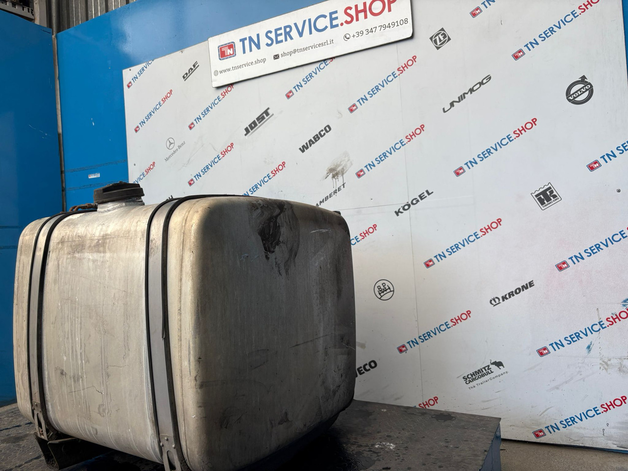 Serbatoio Gasolio Iveco - Palivová nádrž pro Dodávka: obrázek 2 Serbatoio Gasolio Iveco - Palivová nádrž pro Dodávka: obrázek 2