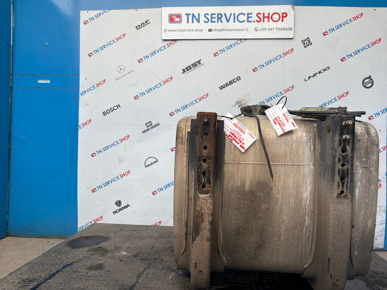 Serbatoio Gasolio Iveco - Palivová nádrž pro Dodávka: obrázek 3 Serbatoio Gasolio Iveco - Palivová nádrž pro Dodávka: obrázek 3