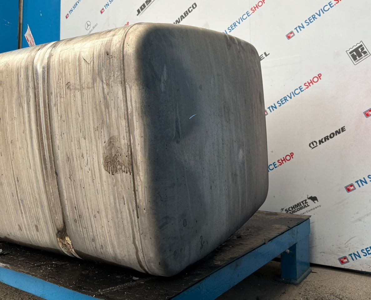 Serbatoio carburante Iveco - Palivová nádrž pro Nákladní auto: obrázek 3 Serbatoio carburante Iveco - Palivová nádrž pro Nákladní auto: obrázek 3