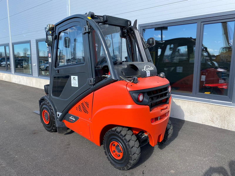 Linde H30T-02 EVO - Plynový vysokozdvižný vozík: obrázek 3 Linde H30T-02 EVO - Plynový vysokozdvižný vozík: obrázek 3