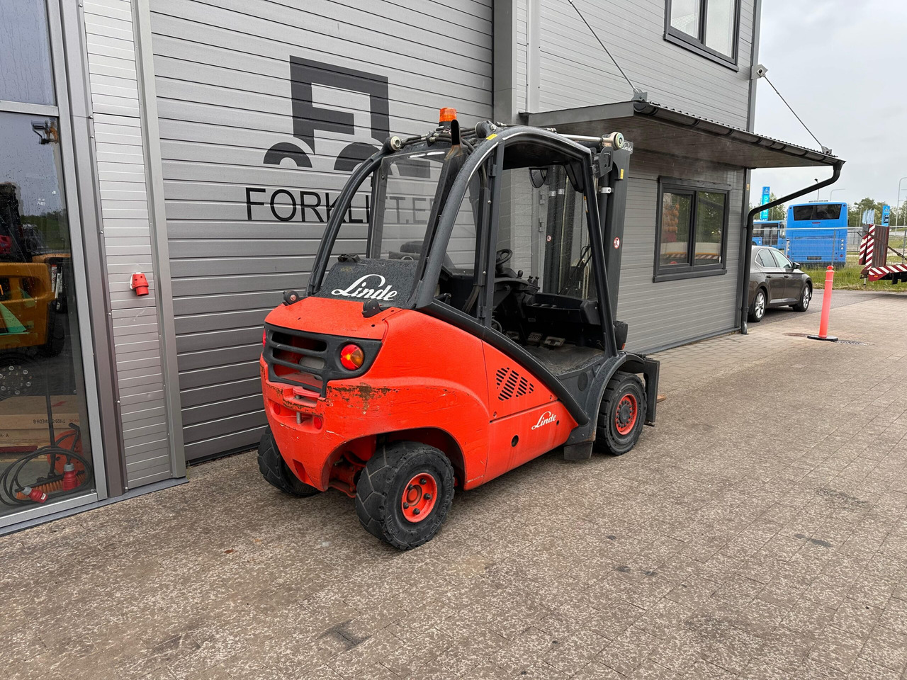 Linde H35T - Plynový vysokozdvižný vozík: obrázek 4 Linde H35T - Plynový vysokozdvižný vozík: obrázek 4