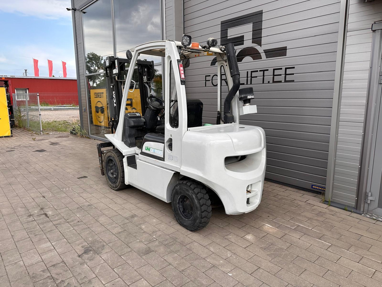 Unicarriers YG1D2A30Q - Dieselový vysokozdvižný vozík: obrázek 3 Unicarriers YG1D2A30Q - Dieselový vysokozdvižný vozík: obrázek 3