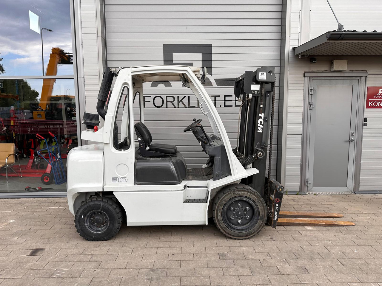 Unicarriers YG1D2A30Q - Dieselový vysokozdvižný vozík: obrázek 5 Unicarriers YG1D2A30Q - Dieselový vysokozdvižný vozík: obrázek 5
