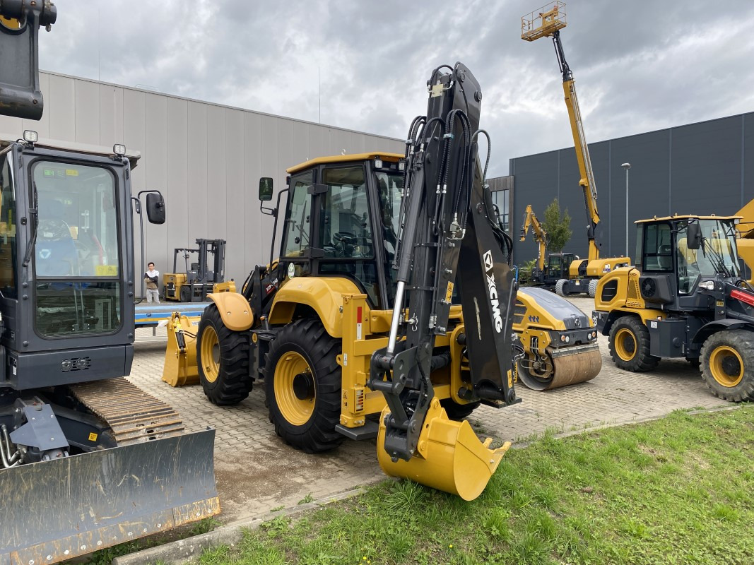 XCMG XC8-S3580 - Rýpadlo-nakladač: obrázek 3 XCMG XC8-S3580 - Rýpadlo-nakladač: obrázek 3