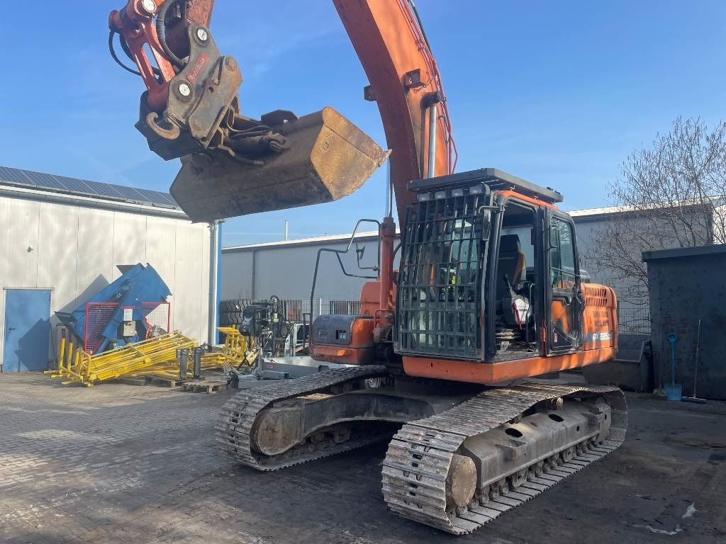 Doosan EXCA - Pásové rýpadlo: obrázek 3 Doosan EXCA - Pásové rýpadlo: obrázek 3