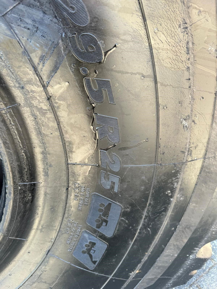 Michelin 29.5R25 Banden tyres - Pneumatiky: obrázek 3 Michelin 29.5R25 Banden tyres - Pneumatiky: obrázek 3
