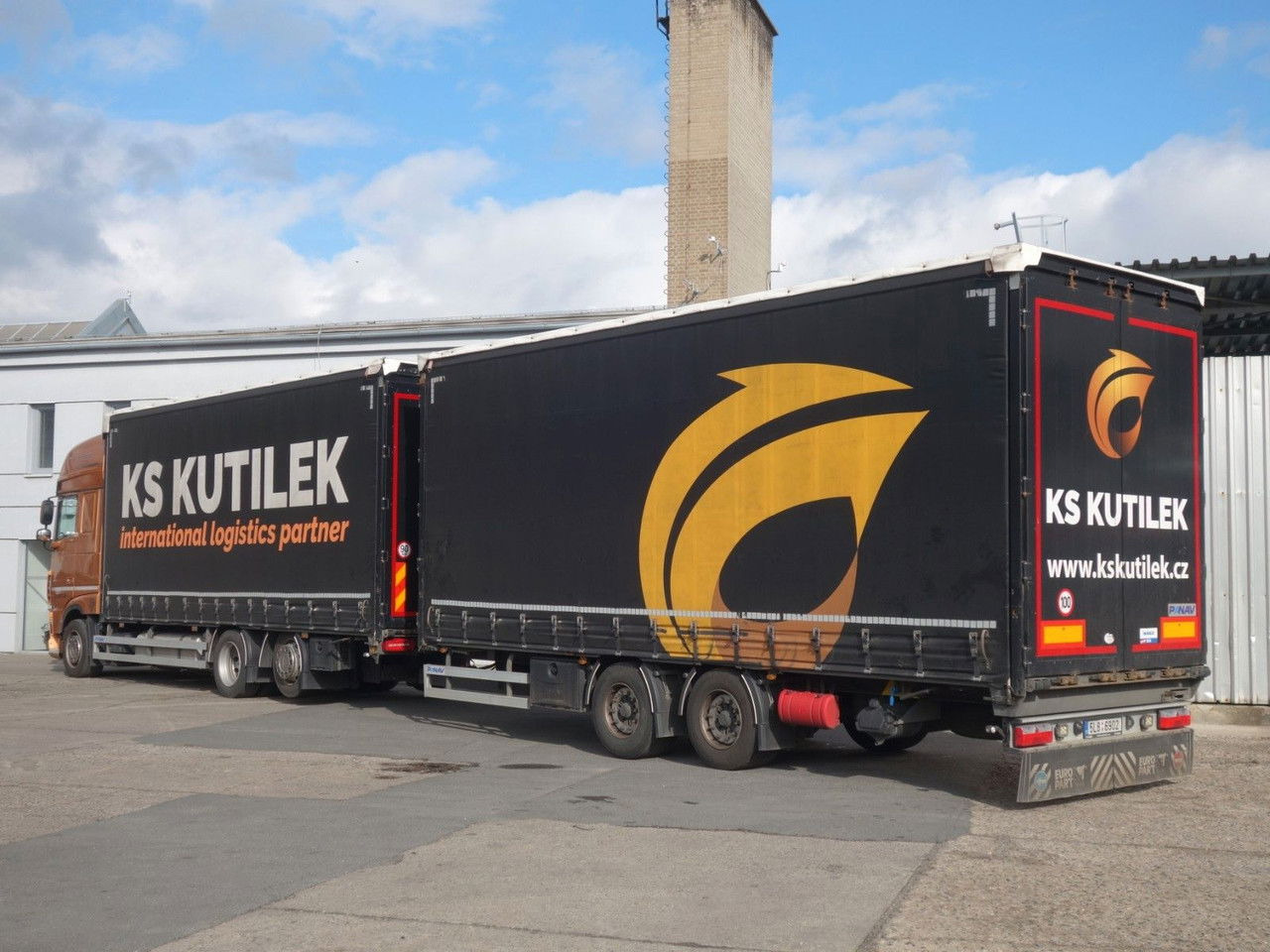 DAF XF 480 SSC, 120 cbm, Durchfahren - Plachtový nákladní auto: obrázek 4 DAF XF 480 SSC, 120 cbm, Durchfahren - Plachtový nákladní auto: obrázek 4