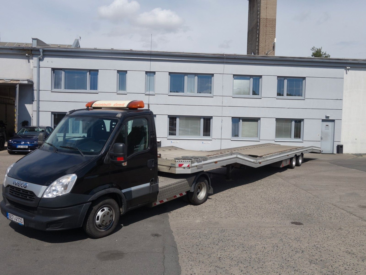 Iveco Daily 35 S 17 mit Anhänger für 3 PKW - Přepravník automobilů: obrázek 1 Iveco Daily 35 S 17 mit Anhänger für 3 PKW - Přepravník automobilů: obrázek 1