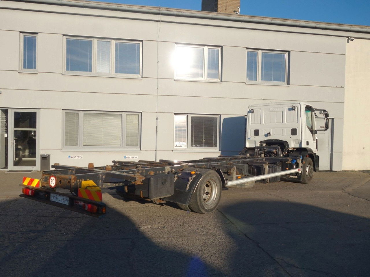 Iveco EuroCargo 150 150E 250 Wechselfahrgestel, BDFl - Kontejnérový podvozek/ Výměnná nástavba: obrázek 3 Iveco EuroCargo 150 150E 250 Wechselfahrgestel, BDFl - Kontejnérový podvozek/ Výměnná nástavba: obrázek 3